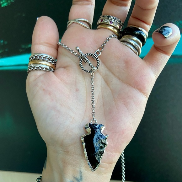 Black obsidian arrow gemstone Y shape toggle clasp in front lariat necklace - Picture 10 of 12